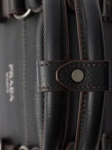 Prada Women's Leather Tote Bag - Black | Thumbnail 8