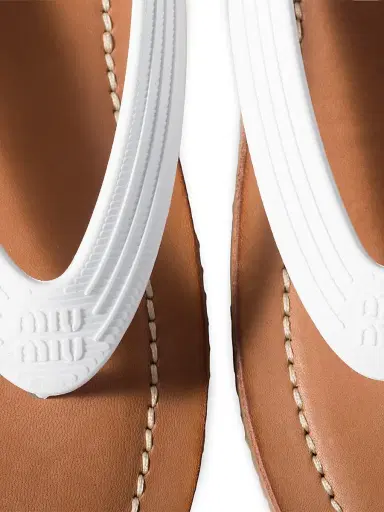 Miu Miu Women's Thong Sandals - White | Thumbnail 2