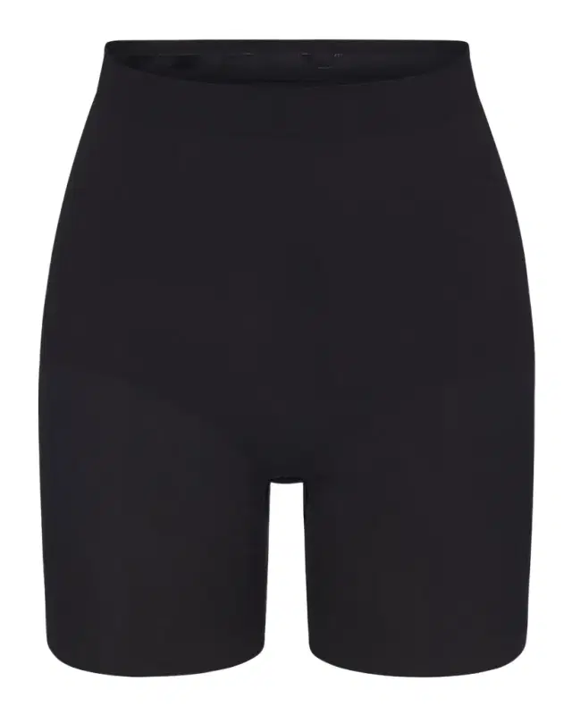 SKIMS Seamless Sculpt Mid-Thigh Shorts