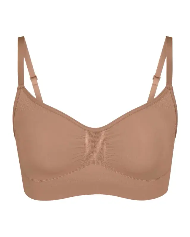 SKIMS Seamless Sculpt Pullover Bra