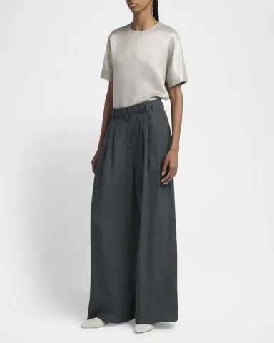 Giorgio Armani Pleated Wide-Leg Linen Trousers | Thumbnail 2 Giorgio Armani Pleated Wide-Leg Linen Trousers | Thumbnail 2