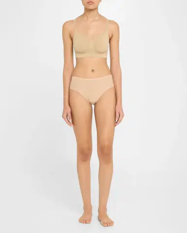 Skims Seamless Sculpt Pullover Bra | Thumbnail 2