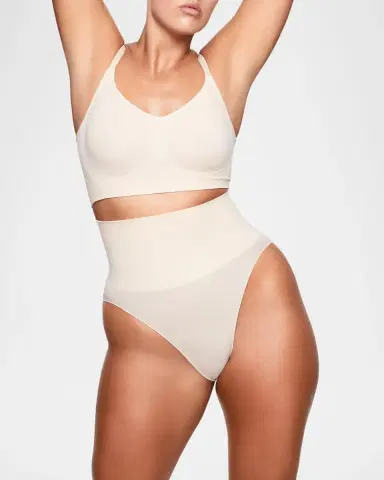 Skims Seamless Sculpt Pullover Bra | Thumbnail 2 Skims Seamless Sculpt Pullover Bra | Thumbnail 2