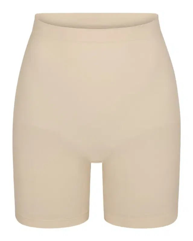 SKIMS Seamless Sculpt Mid-Thigh Shorts