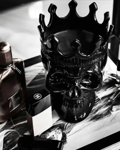 Thompson Ferrier Black Dants Skull Candle, 23.3 oz. - Secret Sucre Scent | Thumbnail 3 Thompson Ferrier Black Dants Skull Candle, 23.3 oz. - Secret Sucre Scent | Thumbnail 3