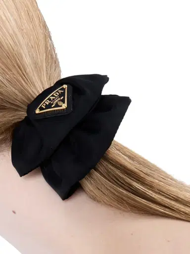 Prada Women's Re-Nylon Scrunchie | Thumbnail 2