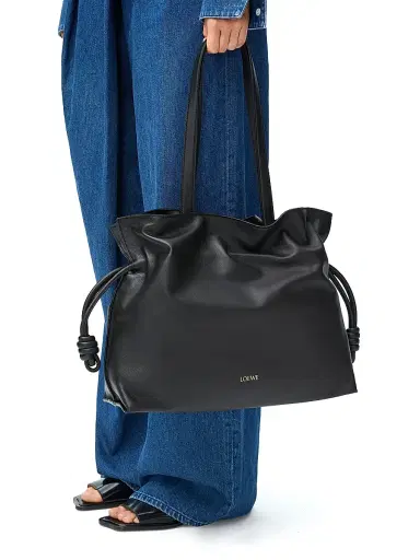Loewe Women's Flamenco Large Leather Clutch | Thumbnail 2