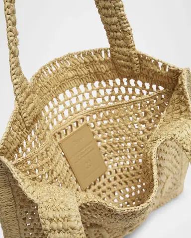 Chloé Summer Banana Tote Bag in Crochet Fabric | Thumbnail 3