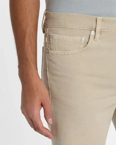 FRAME Men's Relaxed Raw Hem Shorts | Thumbnail 5