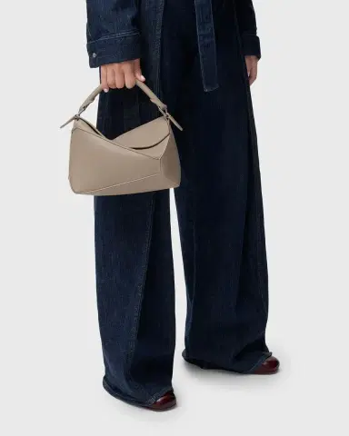 Loewe Puzzle Edge Small Top-Handle Bag in Grain Leather | Thumbnail 3 Loewe Puzzle Edge Small Top-Handle Bag in Grain Leather | Thumbnail 3