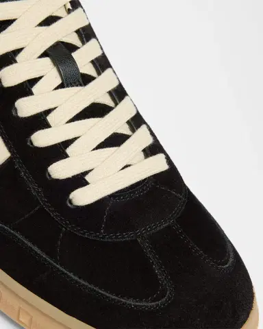 Valentino Garavani Men's Upvillage Leather Low-Top Sneakers | Thumbnail 3 Valentino Garavani Men's Upvillage Leather Low-Top Sneakers | Thumbnail 3