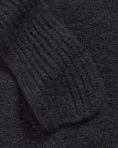Jacquemus Men's Le Chale Grosgrain Logo Wool-Blend Scarf | Thumbnail 2 Jacquemus Men's Le Chale Grosgrain Logo Wool-Blend Scarf | Thumbnail 2