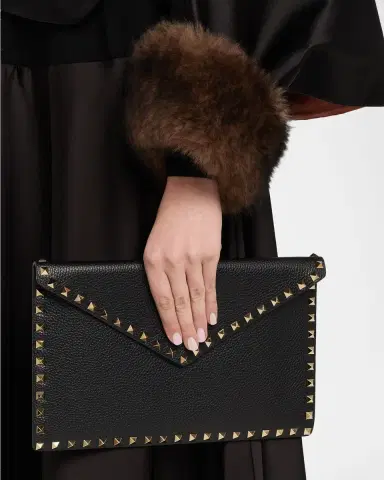 Valentino Garavani Large Rockstud Leather Flat Pouch Bag | Thumbnail 6 Valentino Garavani Large Rockstud Leather Flat Pouch Bag | Thumbnail 6