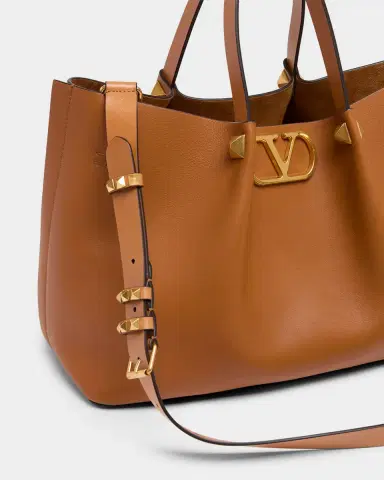 Valentino Garavani Medium Pleated Rockstud Leather Tote Bag | Thumbnail 6 Valentino Garavani Medium Pleated Rockstud Leather Tote Bag | Thumbnail 6