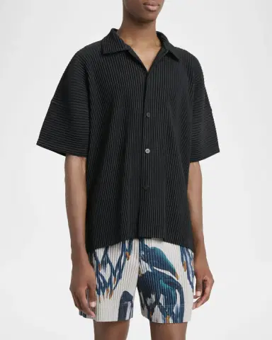 Homme Plissé Issey Miyake Men 's Monthly Colors July Pleated Short-Sleeve Shirt | Thumbnail 4 Homme Plissé Issey Miyake Men 's Monthly Colors July Pleated Short-Sleeve Shirt | Thumbnail 4