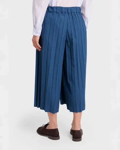 Homme Plissé Issey Miyake Men's Edge Ensemble Pleated Trousers | Thumbnail 3
