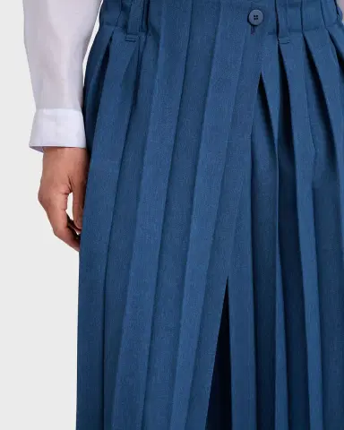Homme Plissé Issey Miyake Men's Edge Ensemble Pleated Trousers | Thumbnail 5