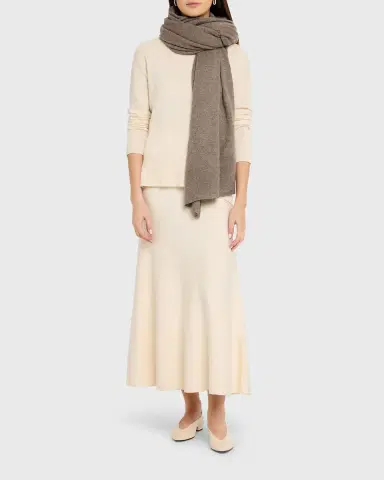 Lisa Yang Solid Cashmere Scarf | Thumbnail 2