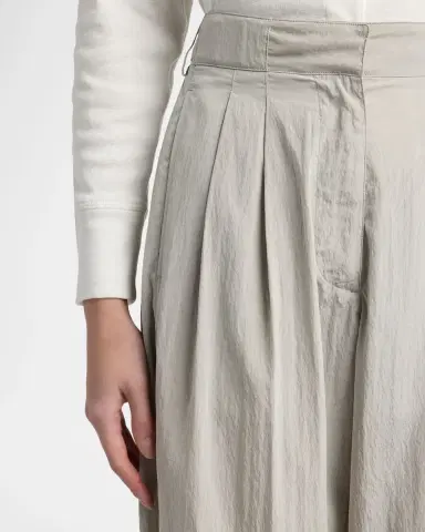 The Row Iven Low-Rise Crinkled Barrel-Leg Pants | Thumbnail 5 The Row Iven Low-Rise Crinkled Barrel-Leg Pants | Thumbnail 5