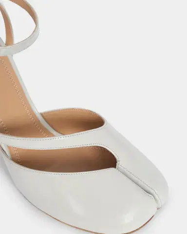 Maison Margiela Tabi Leather Split-Toe Pumps | Thumbnail 3 Maison Margiela Tabi Leather Split-Toe Pumps | Thumbnail 3