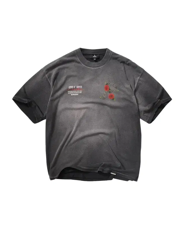 x Guns N ' Roses Exclusive Tour Graphic T-Shirt