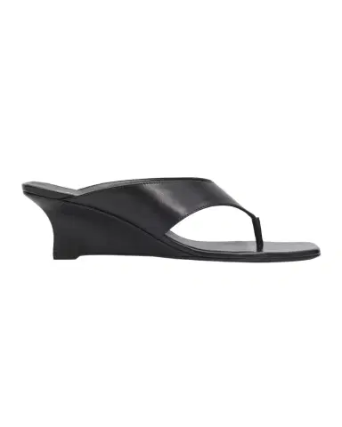 Stuart Weitzman 50mm Vinnie Leather Thong Sandals | Thumbnail 1
