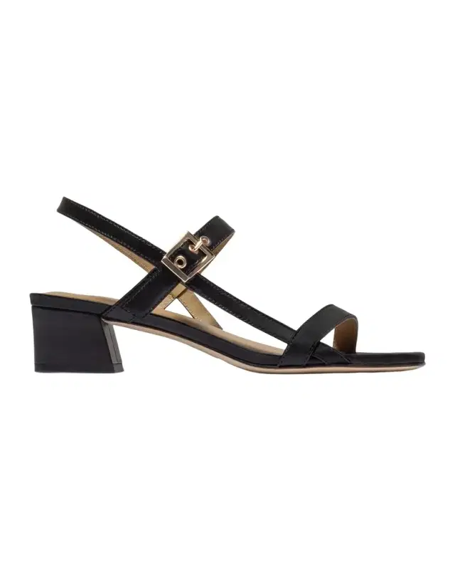 Bernardo 35mm Jinji Leather Strappy Block-Heel Sandals