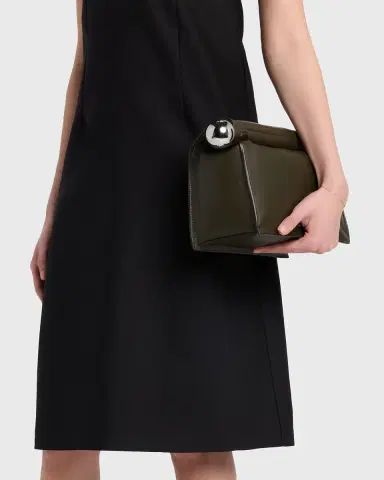 Jacquemus Ronde Carré Leather Clutch | Thumbnail 6 Jacquemus Ronde Carré Leather Clutch | Thumbnail 6