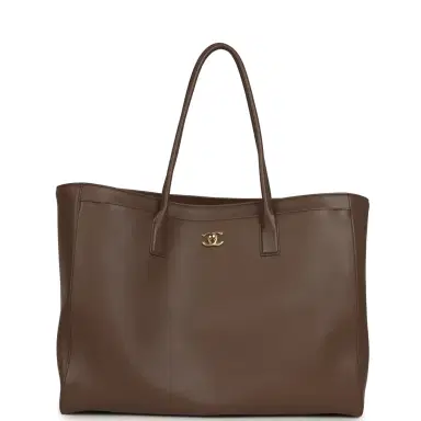 Chanel Chanel Large Cerf Shopping Bag Brown Calfskin Gold Hardware | Thumbnail 1 Chanel Chanel Large Cerf Shopping Bag Brown Calfskin Gold Hardware | Thumbnail 1
