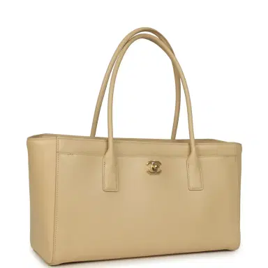 Chanel Chanel Small Cerf Shopping Bag Beige Calfskin Gold Hardware | Thumbnail 2