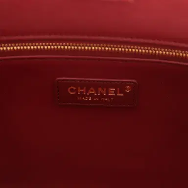 Chanel Chanel Small Cerf Shopping Bag Burgundy Croc Embossed Calfskin Gold Hardware | Thumbnail 8 Chanel Chanel Small Cerf Shopping Bag Burgundy Croc Embossed Calfskin Gold Hardware | Thumbnail 8
