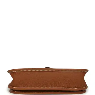 HERMÈS Hermes Evelyne 23 Gold Clemence Palladium Hardware | Thumbnail 6 HERMÈS Hermes Evelyne 23 Gold Clemence Palladium Hardware | Thumbnail 6