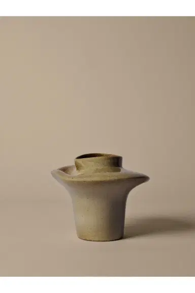 FERM LIVING Evio Vase | Thumbnail 2