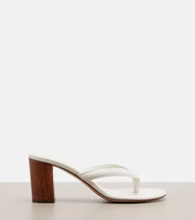 Gianvito Rossi Leather thong sandals | Thumbnail 2