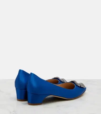 Manolo Blahnik Hangisi embellished satin pumps | Thumbnail 4