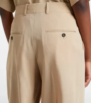 TOTEME High-rise Bermuda shorts | Thumbnail 2