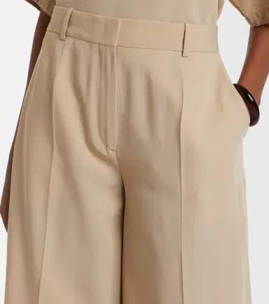 TOTEME High-rise Bermuda shorts | Thumbnail 5