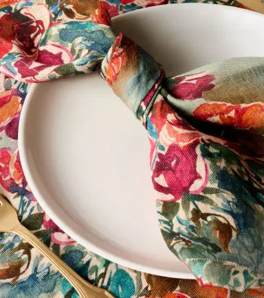 The House of Lyria Nersa set of 2 floral linen napkins | Thumbnail 3