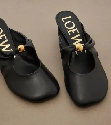 Loewe Pebble Soft leather mules | Thumbnail 2 Loewe Pebble Soft leather mules | Thumbnail 2