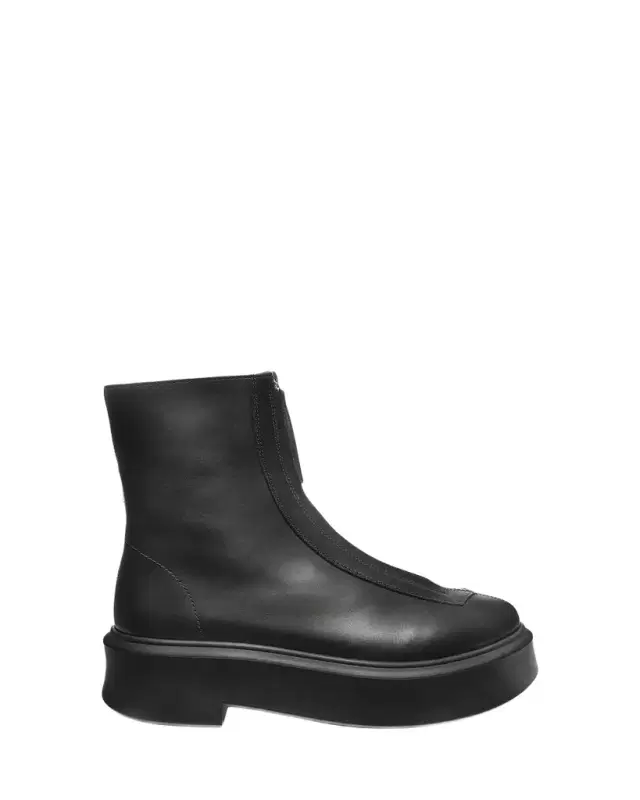 Zipped Boot I
