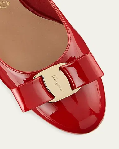 Ferragamo Vara Bow Leather Low Pumps | Thumbnail 3