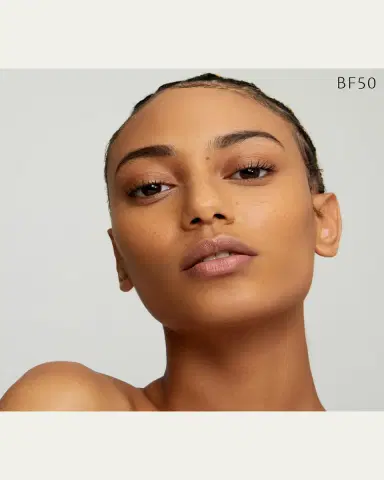 CLÉ DE PEAU BEAUTÉ Radiant Fluid Foundation Matte SPF 20, 1.1 oz. | Thumbnail 4