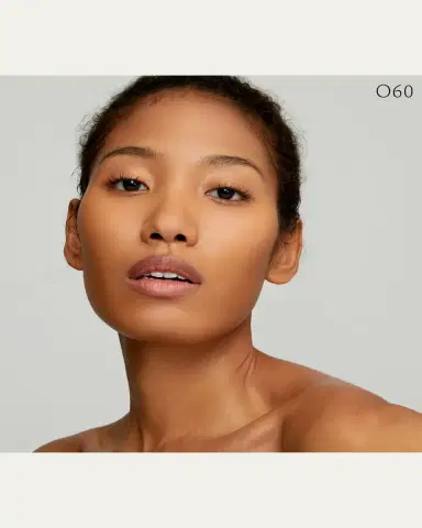 CLÉ DE PEAU BEAUTÉ Radiant Fluid Foundation Matte SPF 20, 1.1 oz. | Thumbnail 4