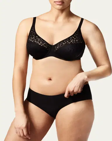 Chantelle Norah Molded Lace Bra | Thumbnail 3