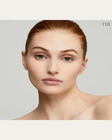 CLÉ DE PEAU BEAUTÉ Radiant Fluid Foundation Matte SPF 20, 1.1 oz. | Thumbnail 4