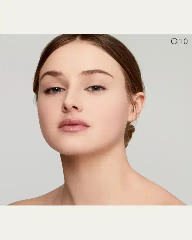CLÉ DE PEAU BEAUTÉ Radiant Fluid Foundation Matte SPF 20, 1.1 oz. | Thumbnail 4