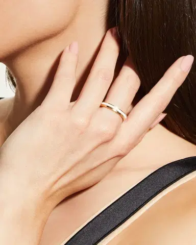 Boucheron Quatre Wedding Band in Pink Gold with White Ceramic | Thumbnail 4
