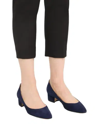 Manolo Blahnik Lista Suede Block-Heel Pumps | Thumbnail 1 Manolo Blahnik Lista Suede Block-Heel Pumps | Thumbnail 1
