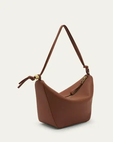 Loewe Hammock Hobo Bag in Leather | Thumbnail 7 Loewe Hammock Hobo Bag in Leather | Thumbnail 7