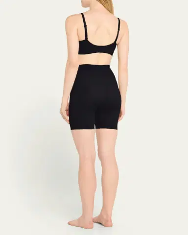 Skims Seamless Sculpt Mid-Thigh Shorts | Thumbnail 3 Skims Seamless Sculpt Mid-Thigh Shorts | Thumbnail 3